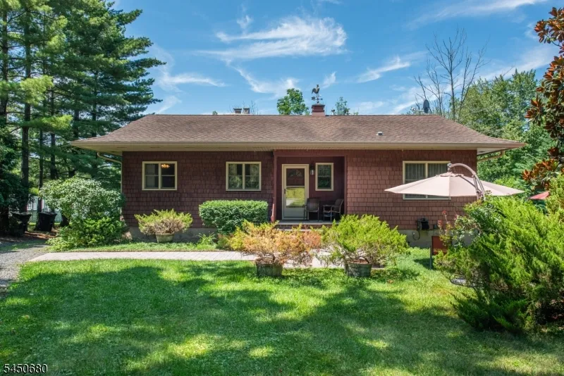 131 S Ridgedale Ave East Hanover, NJ 07936