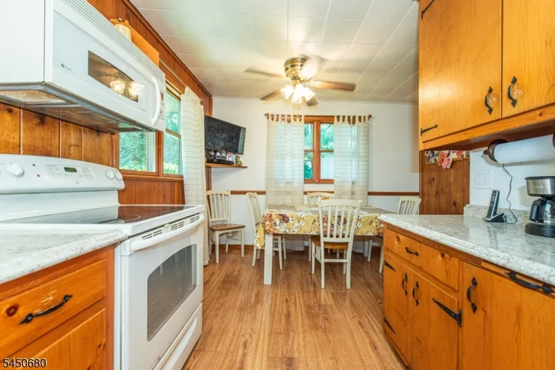 131 S Ridgedale Ave East Hanover, NJ 07936