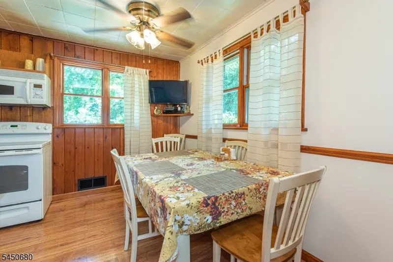 131 S Ridgedale Ave East Hanover, NJ 07936
