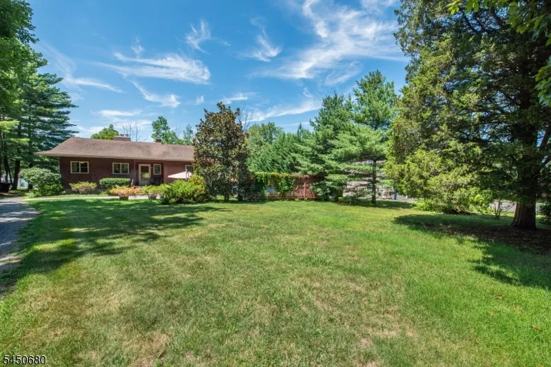 131 S Ridgedale Ave East Hanover, NJ 07936