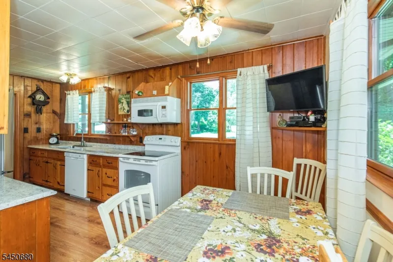 131 S Ridgedale Ave East Hanover, NJ 07936
