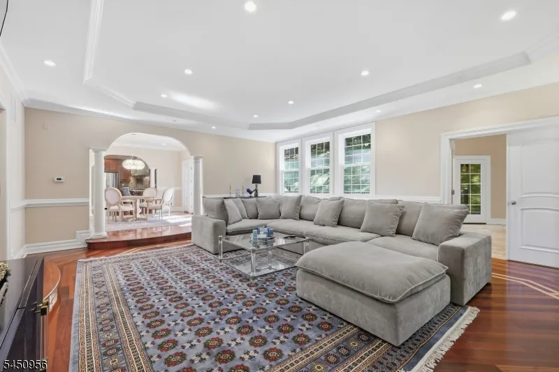 183 Church Road Holland, NJ 08848