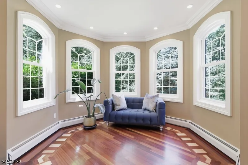 183 Church Road Holland, NJ 08848