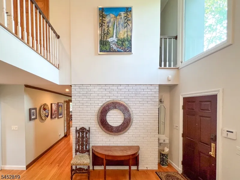 203 Harwood Pl Paramus, NJ 07652