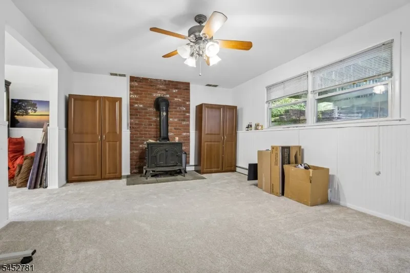 89 Tomahawk Trl Sparta, NJ 07871