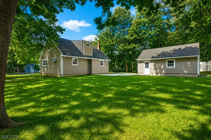 27 Ferndale Rd Wayne, NJ 07470