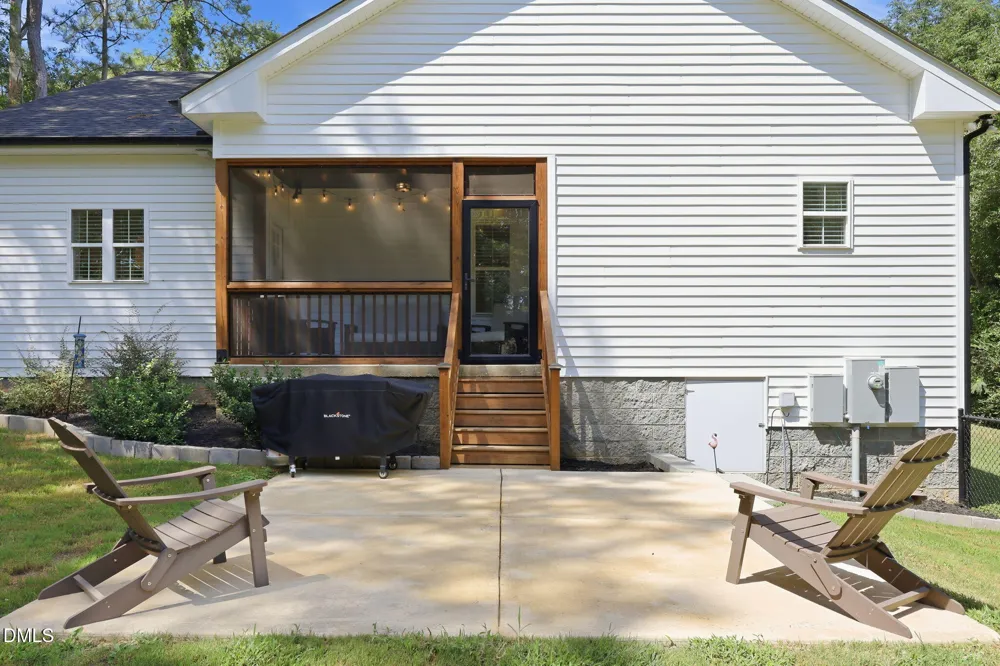552 Orange Street Coats, NC 27521