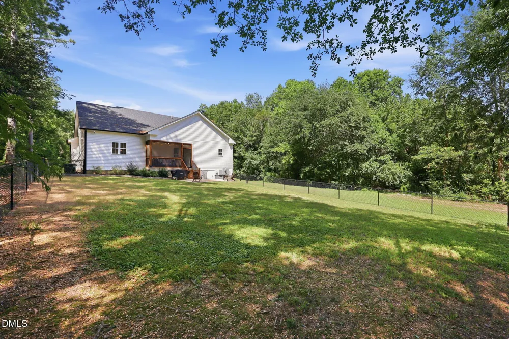 552 Orange Street Coats, NC 27521