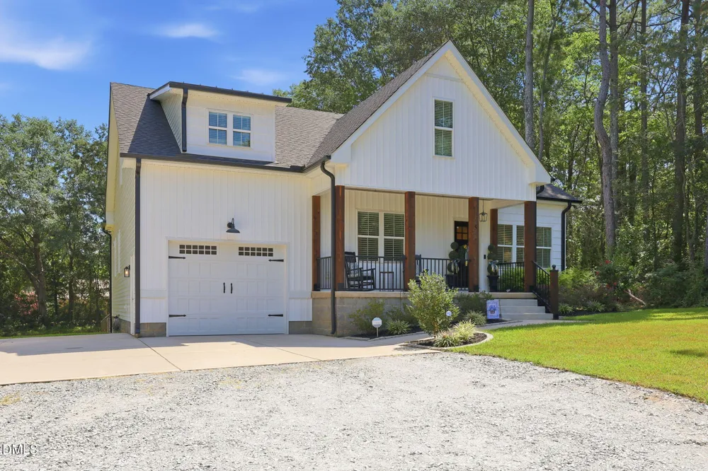 552 Orange Street Coats, NC 27521