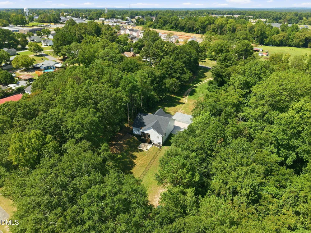 552 Orange Street Coats, NC 27521