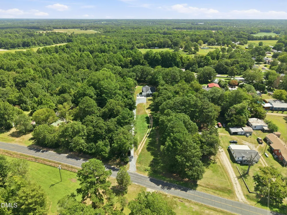 552 Orange Street Coats, NC 27521