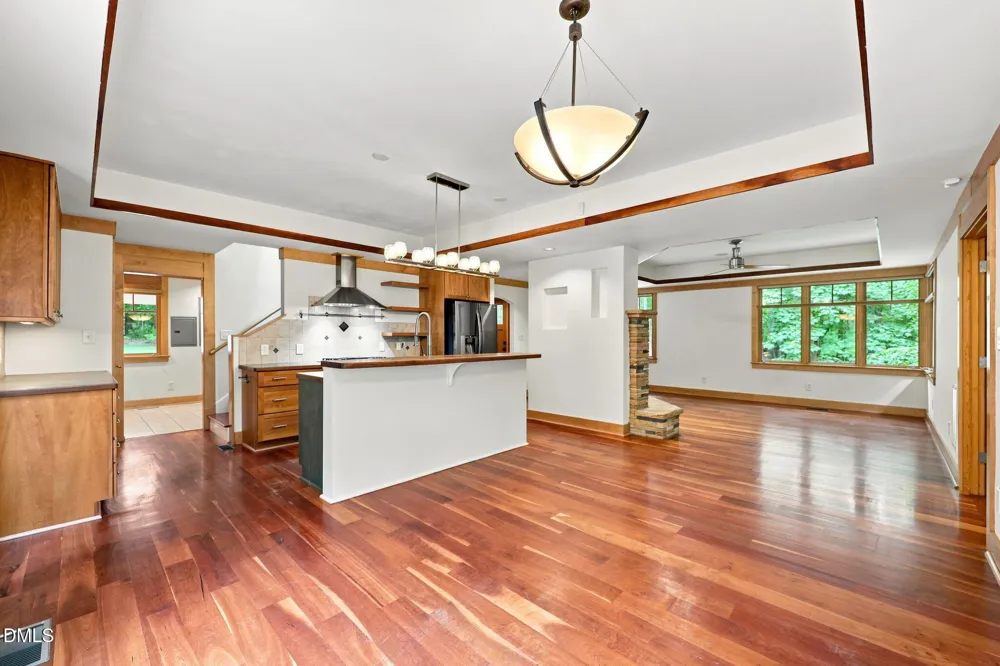 2219 Ridgewood Road Chapel Hill, NC 27516