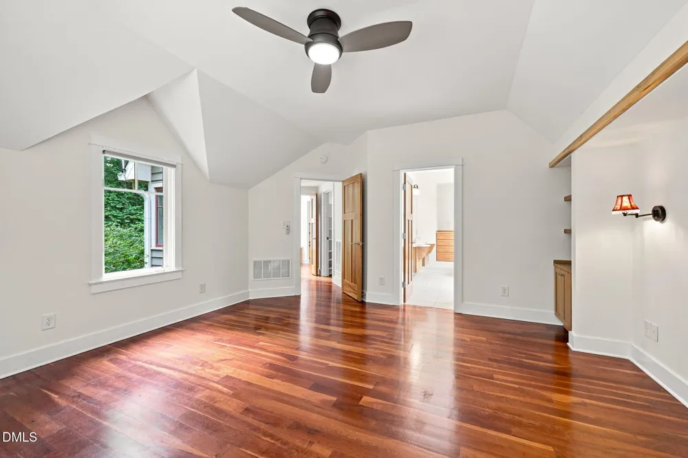 2219 Ridgewood Road Chapel Hill, NC 27516