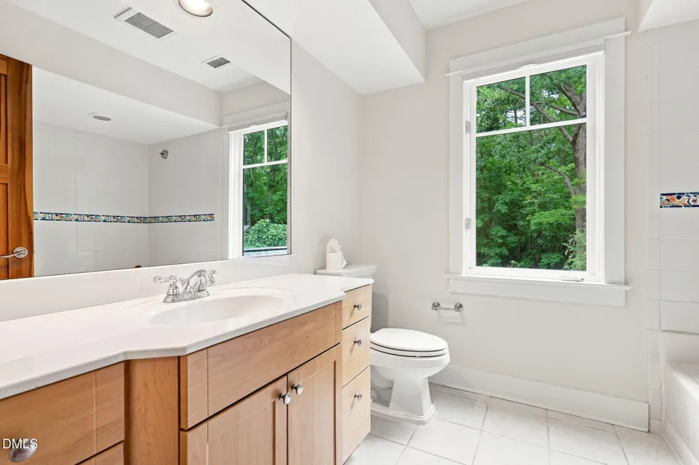 2219 Ridgewood Road Chapel Hill, NC 27516