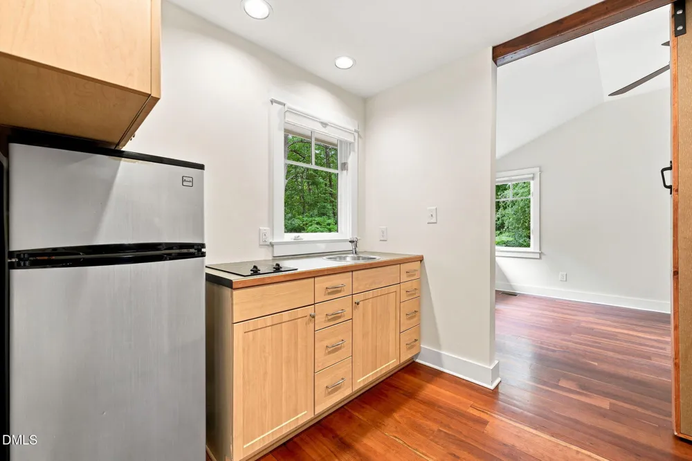 2219 Ridgewood Road Chapel Hill, NC 27516