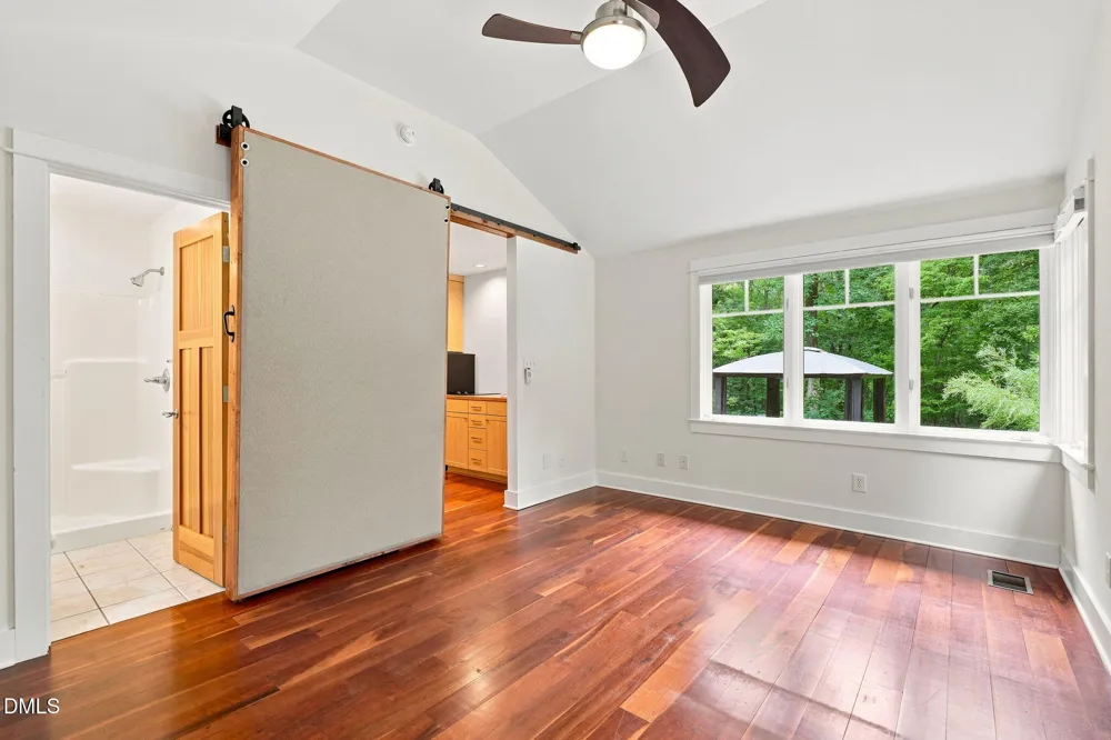 2219 Ridgewood Road Chapel Hill, NC 27516