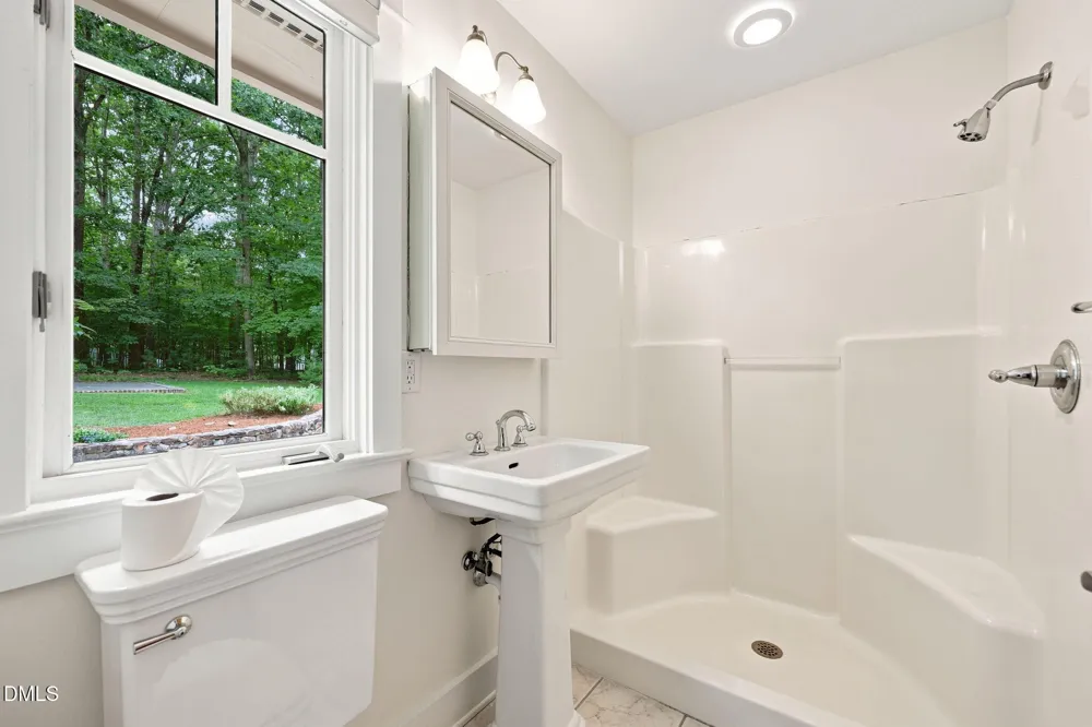 2219 Ridgewood Road Chapel Hill, NC 27516