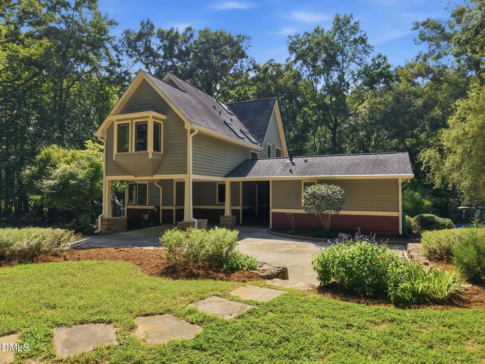 2219 Ridgewood Road Chapel Hill, NC 27516