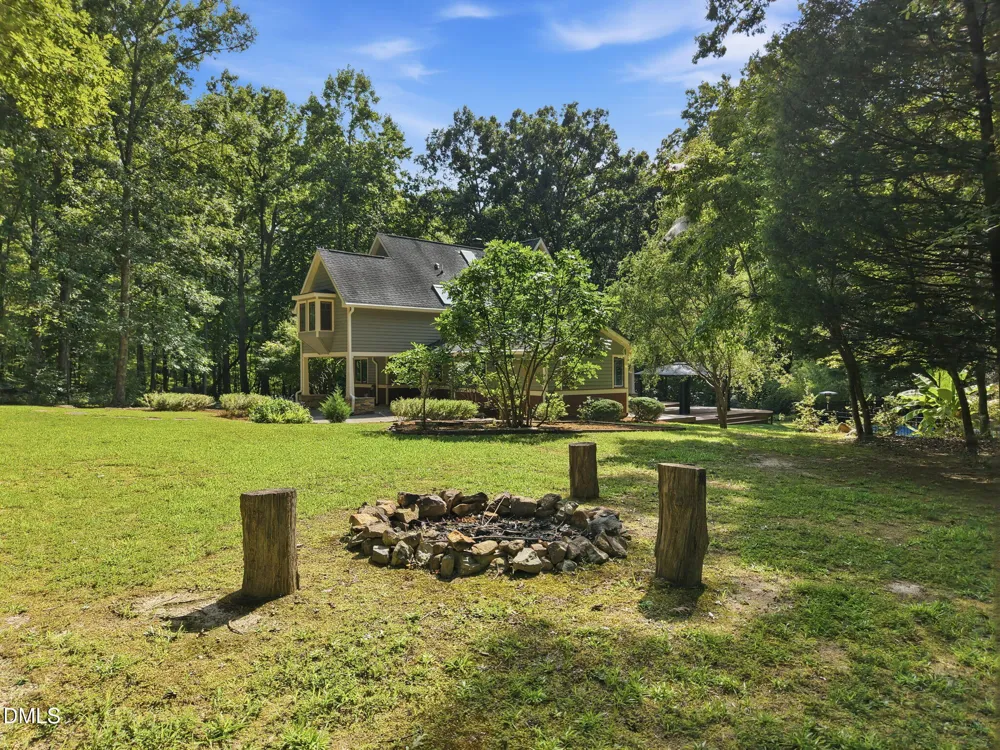 2219 Ridgewood Road Chapel Hill, NC 27516