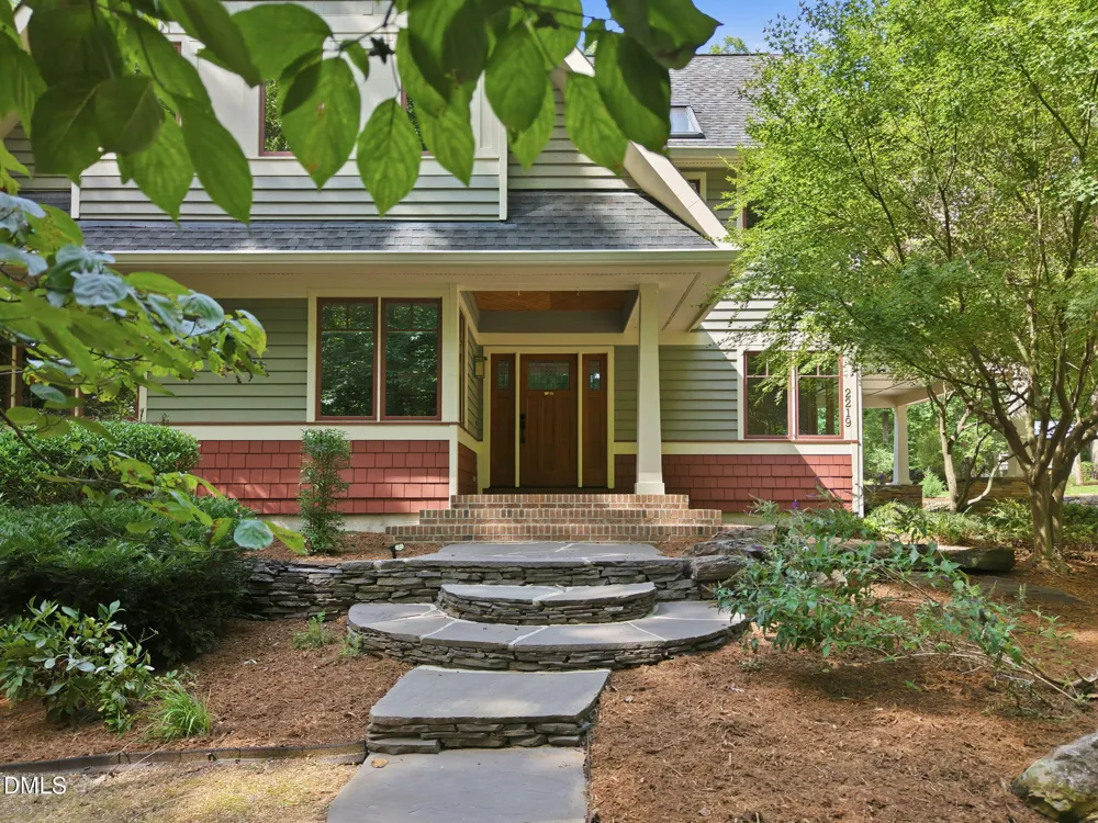 2219 Ridgewood Road Chapel Hill, NC 27516
