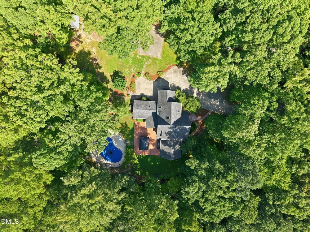 2219 Ridgewood Road Chapel Hill, NC 27516