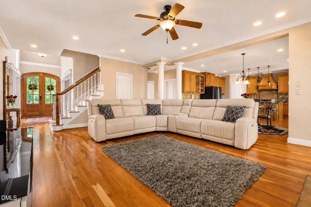 187 Broad Leaf Court Chapel Hill, NC 27517