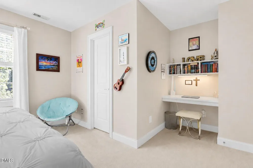 187 Broad Leaf Court Chapel Hill, NC 27517