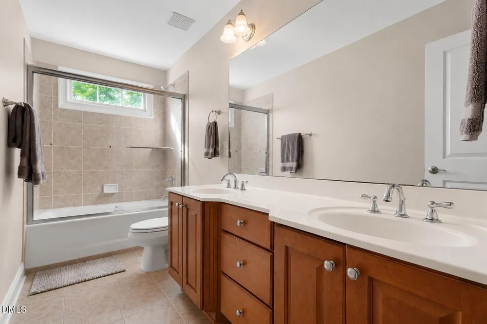187 Broad Leaf Court Chapel Hill, NC 27517