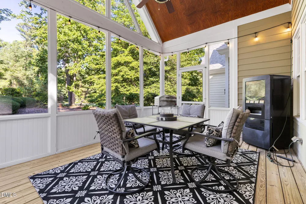 187 Broad Leaf Court Chapel Hill, NC 27517