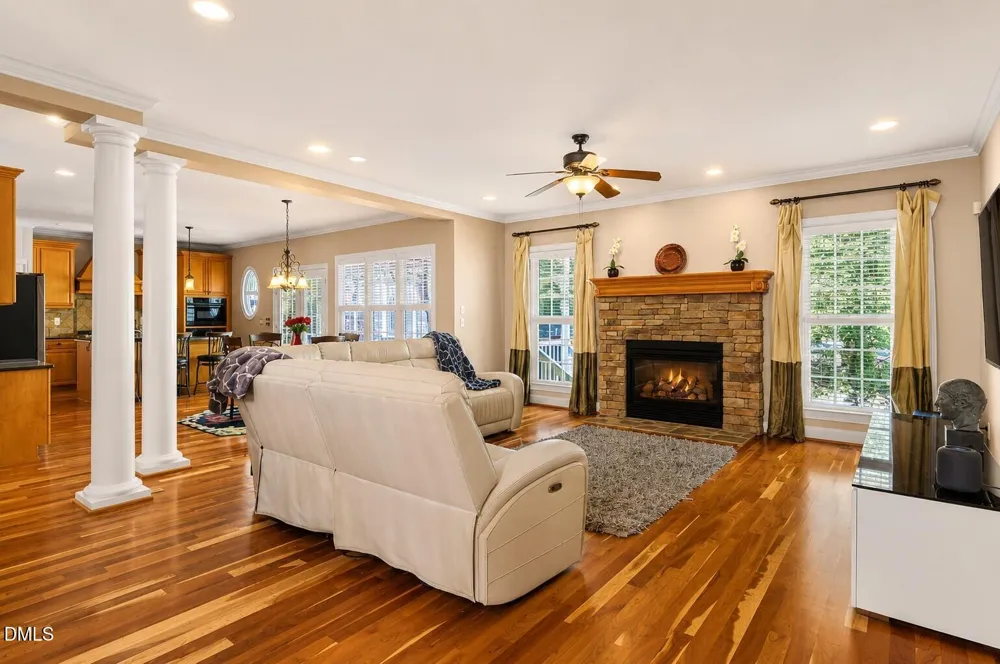 187 Broad Leaf Court Chapel Hill, NC 27517