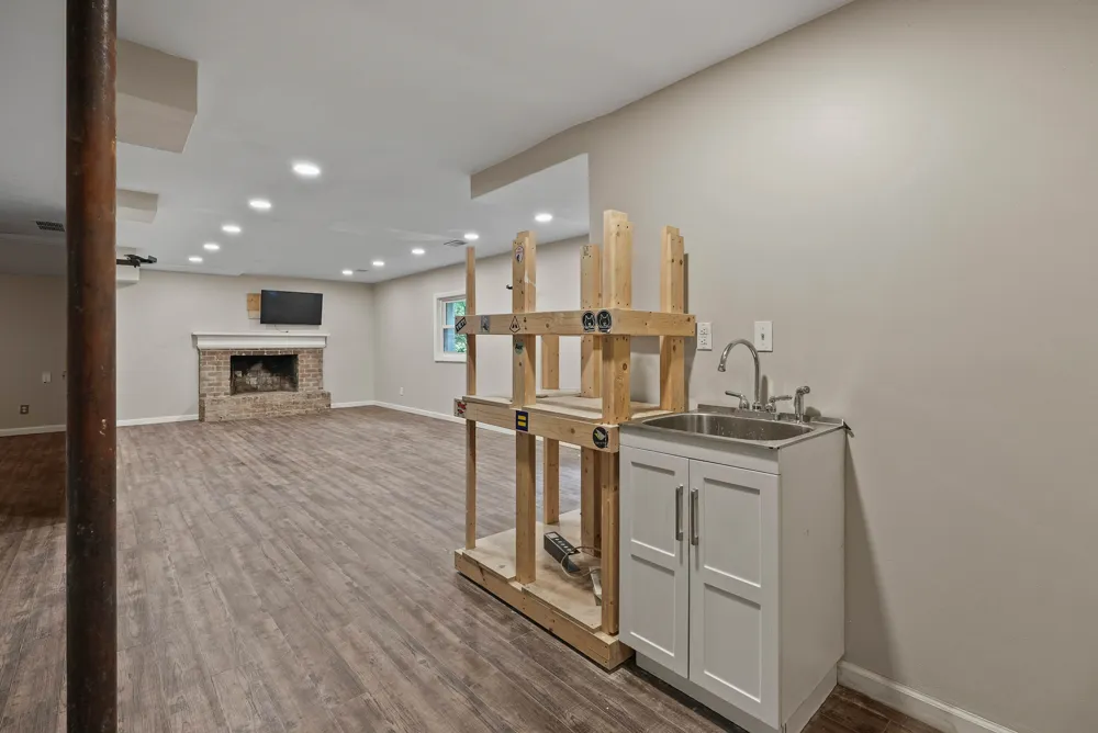 4025 Balsam Drive Raleigh, NC 27612