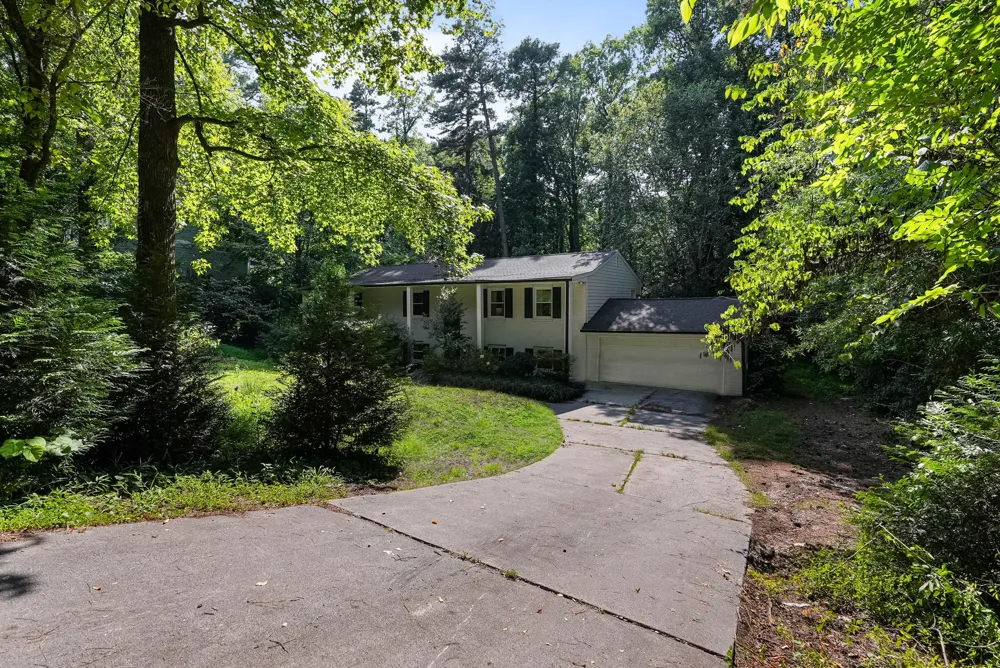 4025 Balsam Drive Raleigh, NC 27612