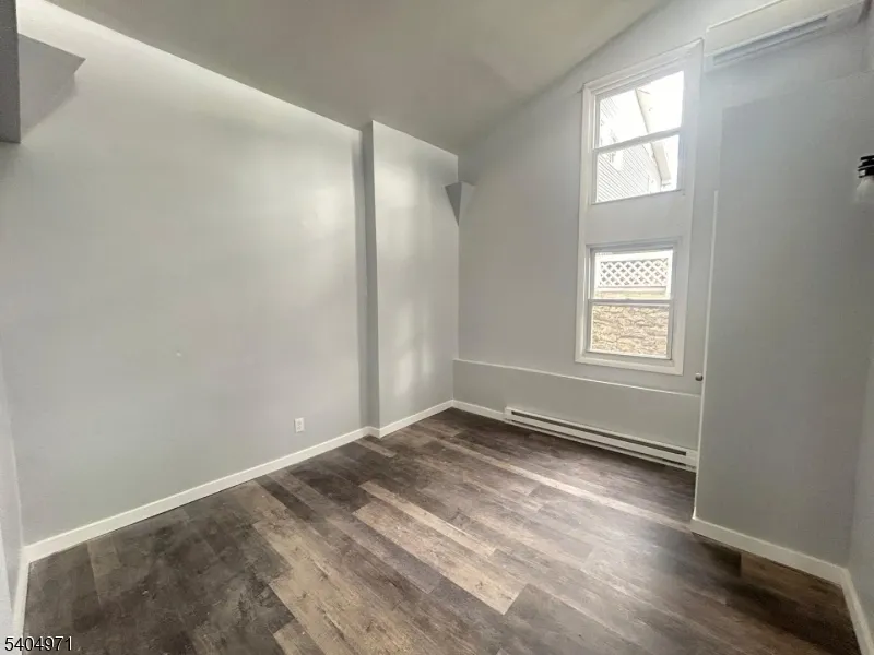 38 W River Styx Rd Hopatcong, NJ 07843