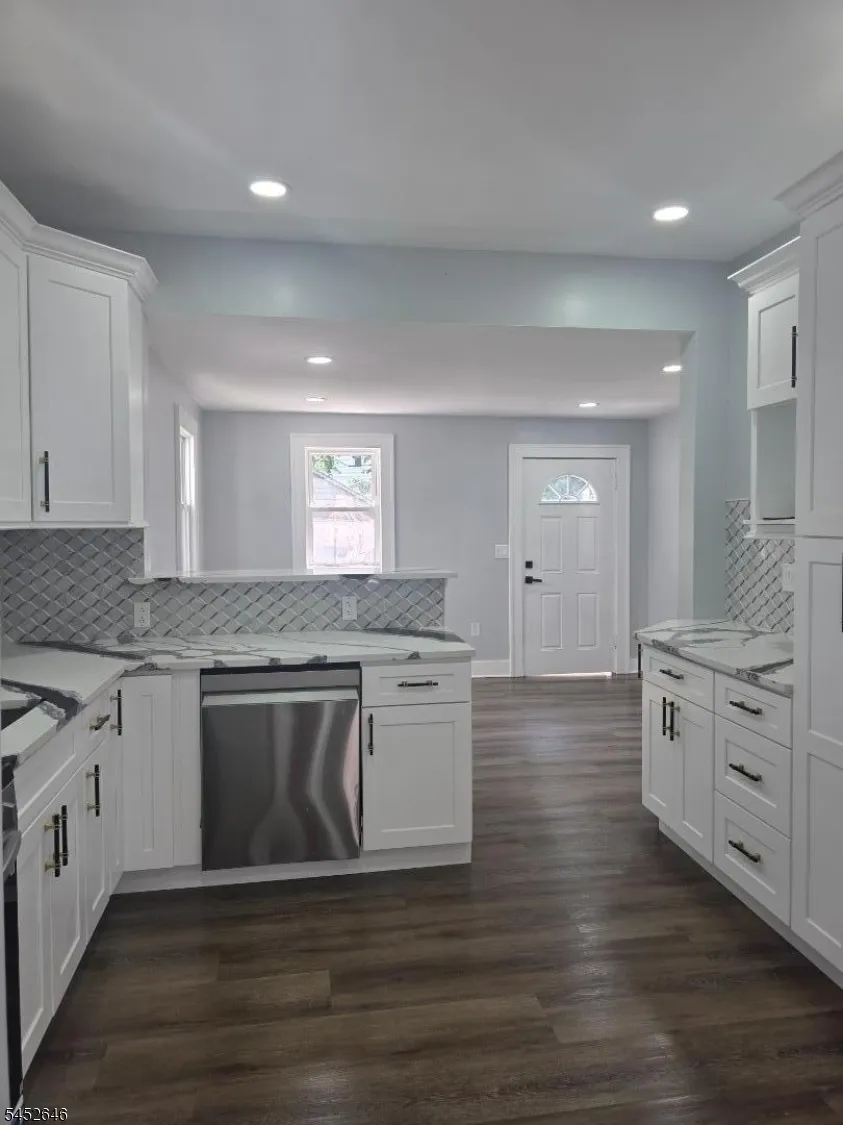 270 40Th St Irvington, NJ 07111