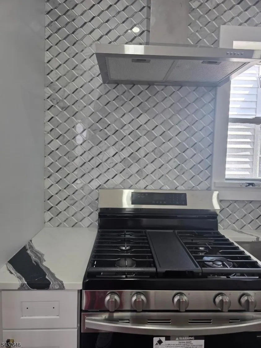 270 40Th St Irvington, NJ 07111