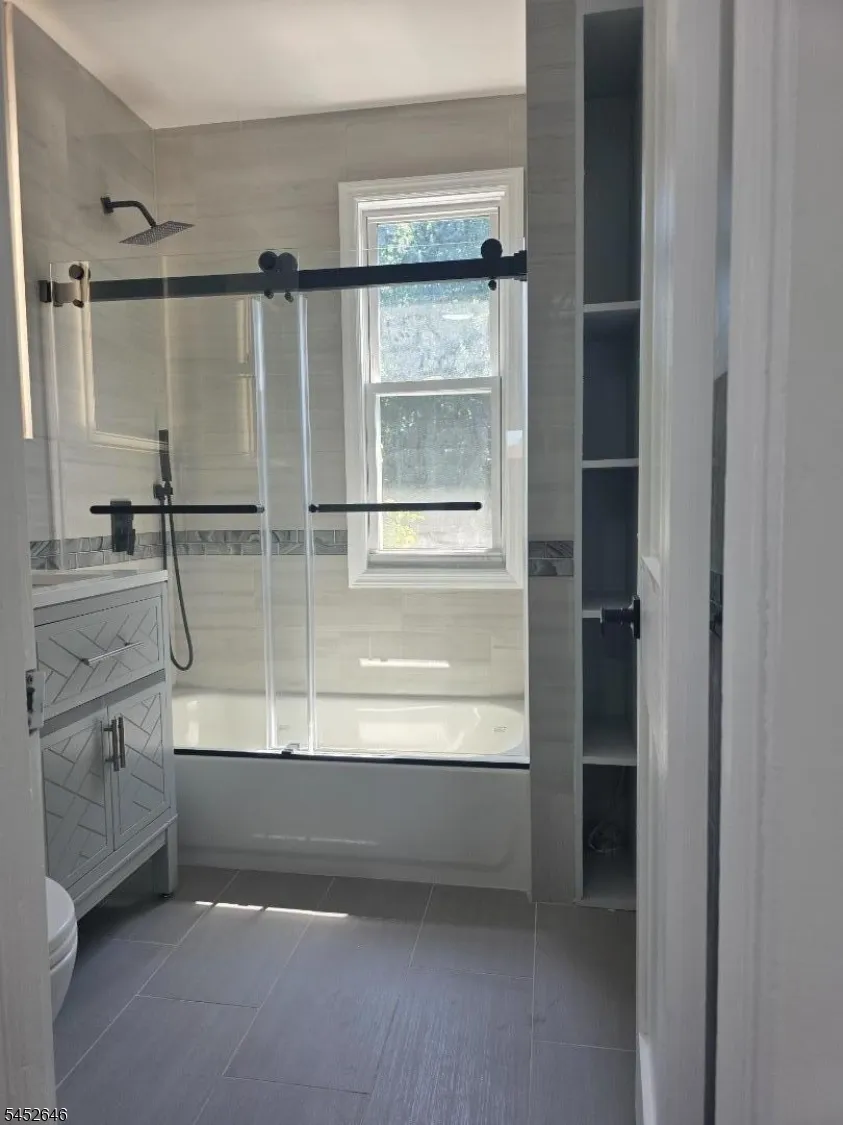 270 40Th St Irvington, NJ 07111