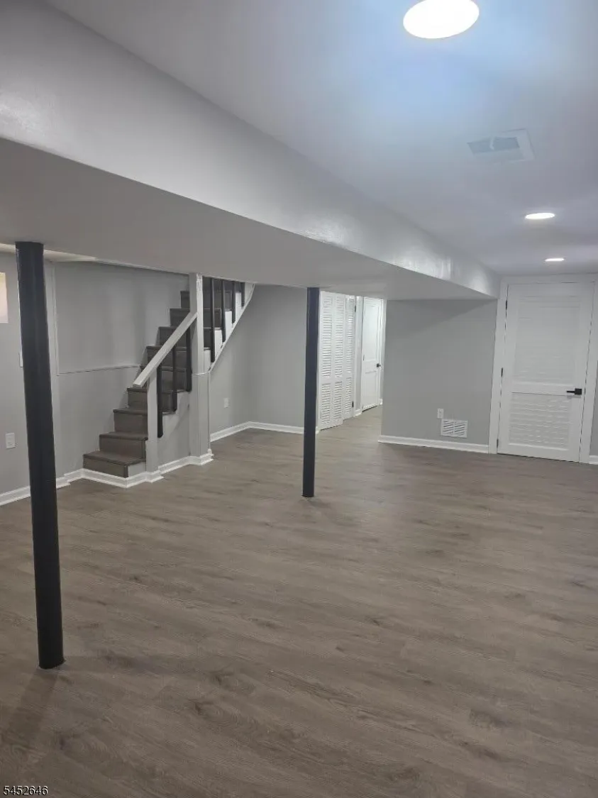 270 40Th St Irvington, NJ 07111