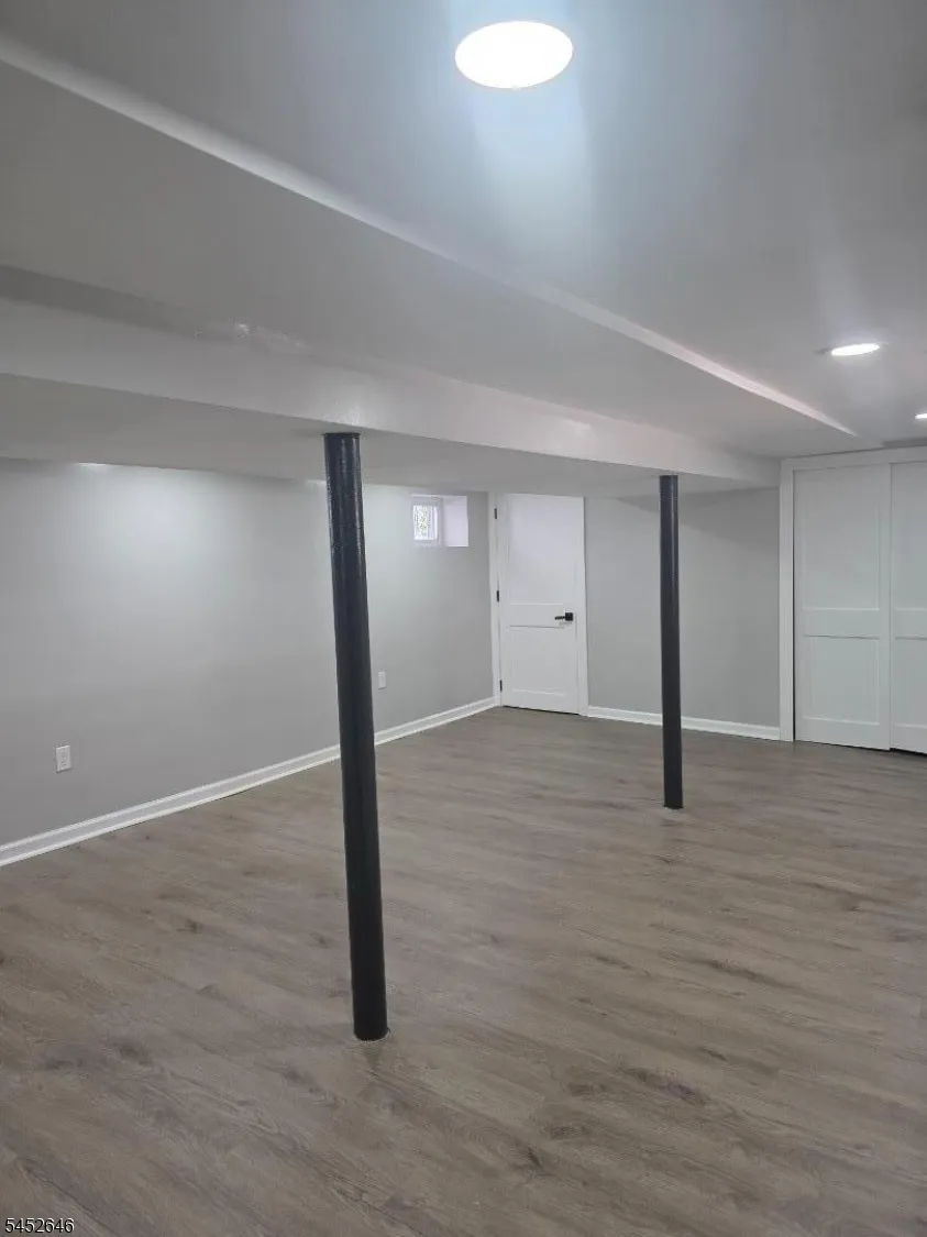 270 40Th St Irvington, NJ 07111
