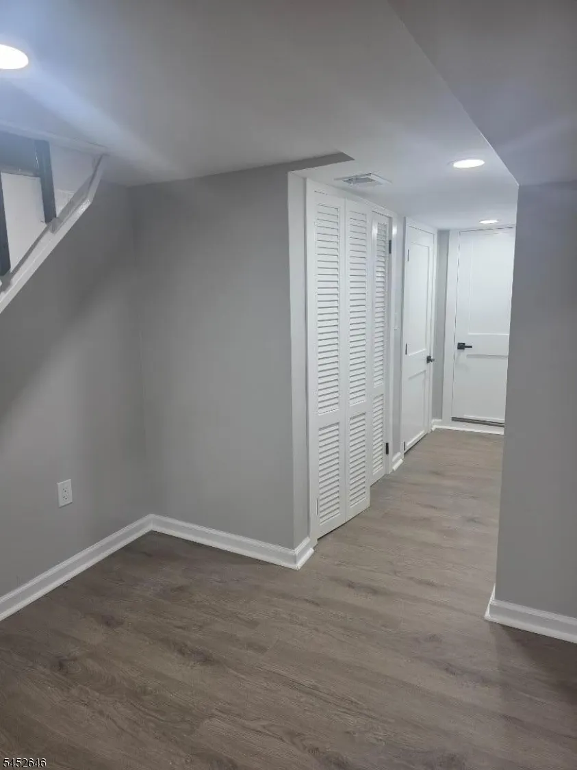270 40Th St Irvington, NJ 07111