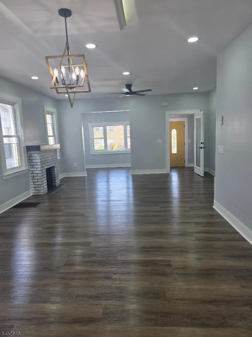 270 40Th St Irvington, NJ 07111