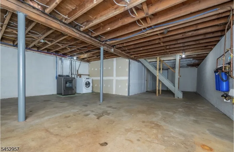 242 State Rt 94 Vernon, NJ 07462