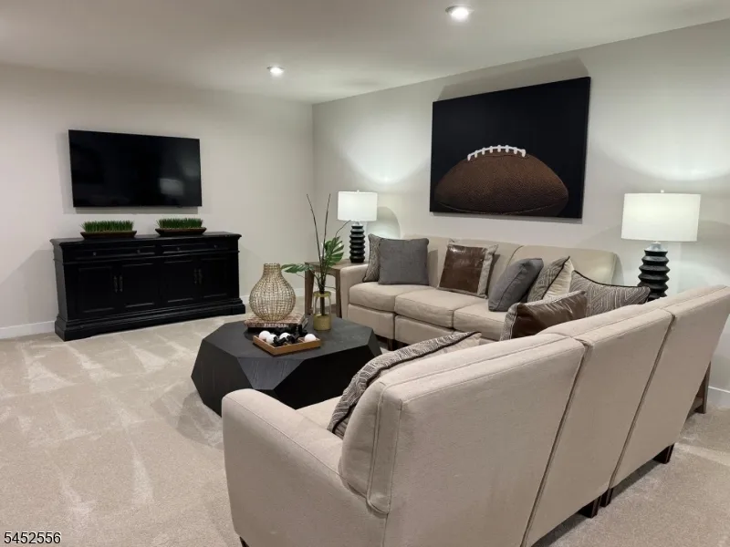2 Drake Ct Washington, NJ 07882