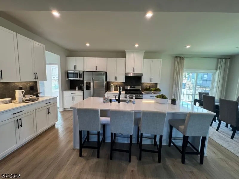 2 Drake Ct Washington, NJ 07882