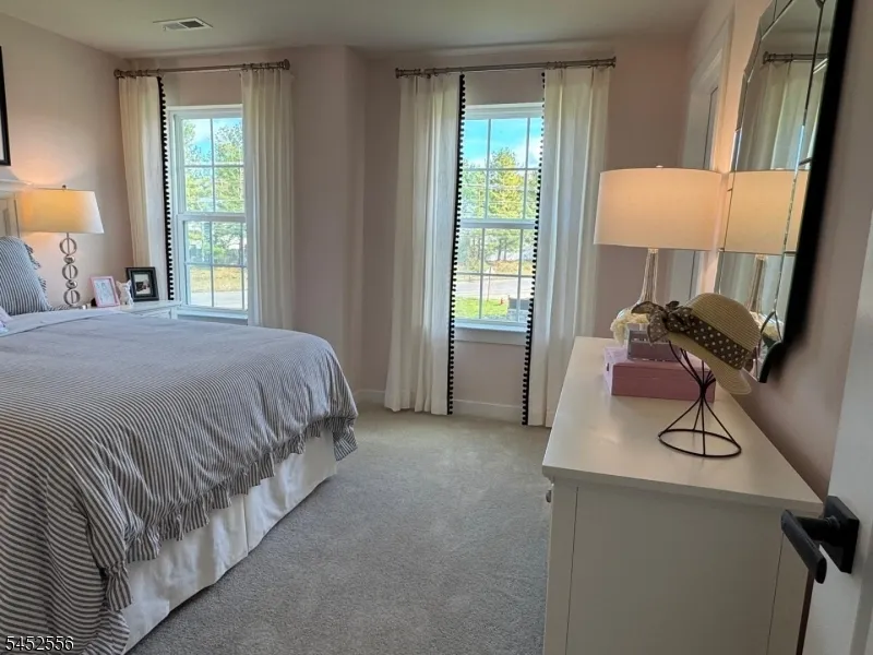2 Drake Ct Washington, NJ 07882