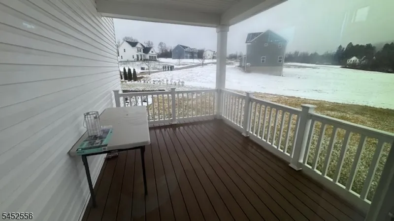 2 Drake Ct Washington, NJ 07882