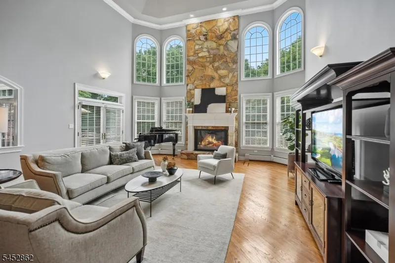 3 Forest Hill Dr Sparta, NJ 07871