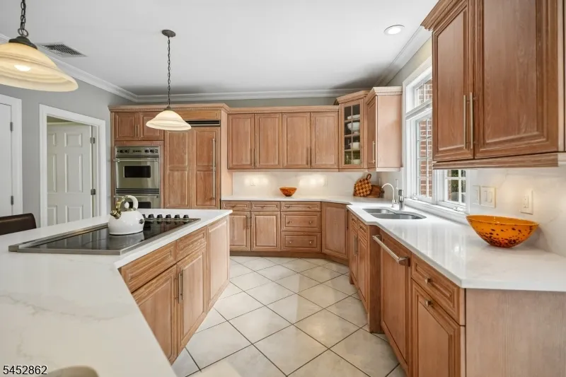 3 Forest Hill Dr Sparta, NJ 07871