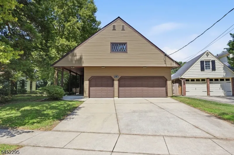 319 Oaklawn Ave Oaklyn, NJ 08107