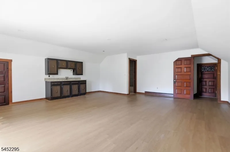 319 Oaklawn Ave Oaklyn, NJ 08107