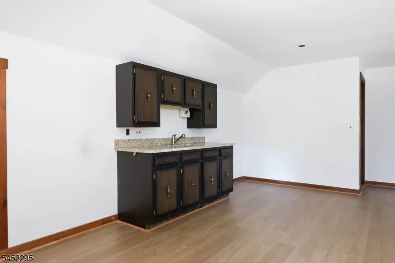 319 Oaklawn Ave Oaklyn, NJ 08107